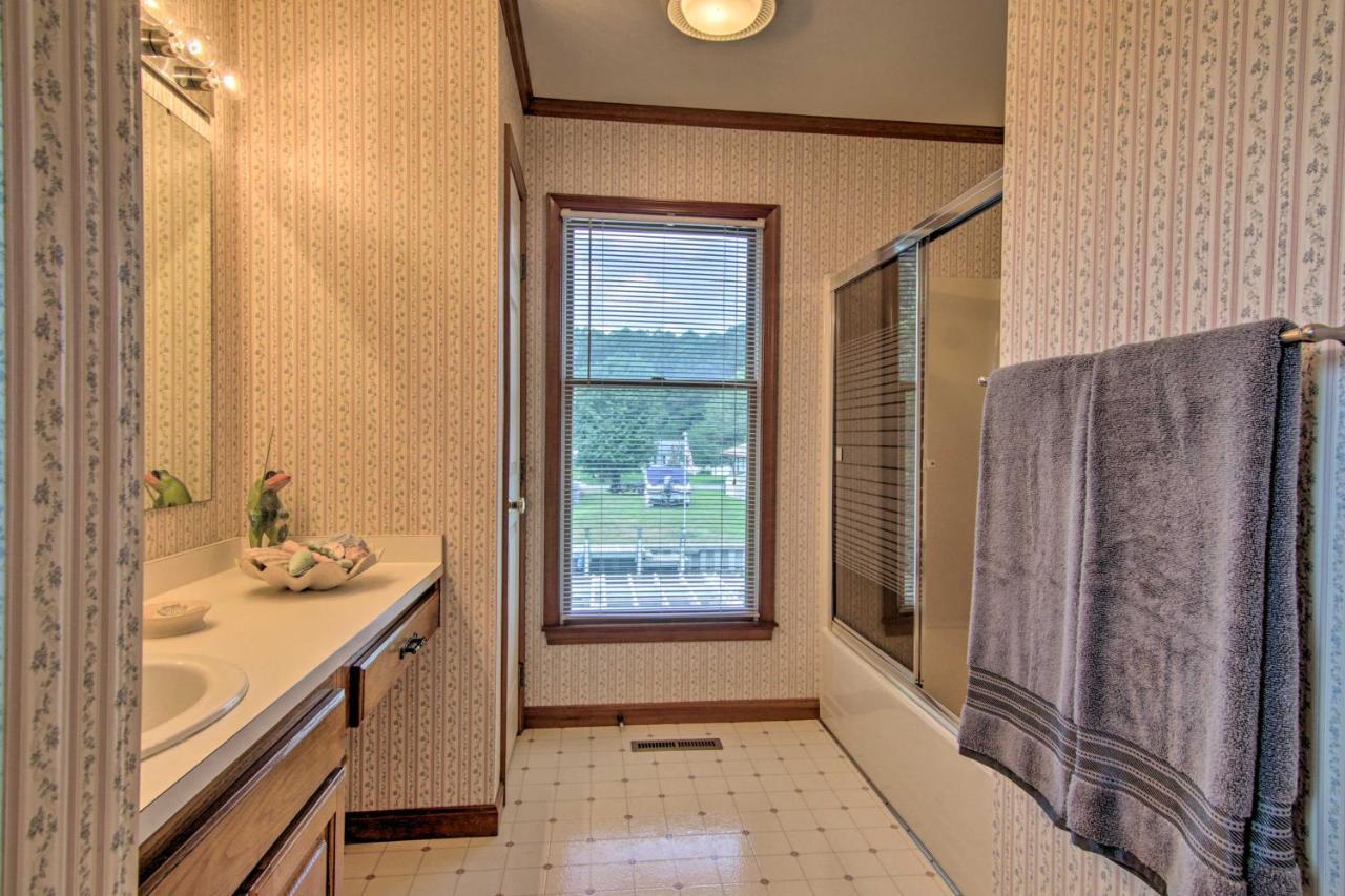 Canal-Front Ocean City Getaway With Deck And Dock! Ocean Pines Εξωτερικό φωτογραφία